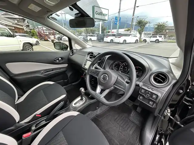 日産 ノート X DIG－S 愛媛県 2018(平30)年 0.4万km スーパーブラック 純正7型ナビ(AM/FM/CD/BT/フルセグTV)/バックカメラ/ドライブレコーダー/アイドリングストップ/エマージェンシーブレーキ/LEDヘッドライト/車線逸脱防止装置/ステアリングリモコン/電格ミラー/ETC/オートライト/シガーソケット/純正ホイールキャップ/現状サマー(鉄)(185/70/R14)/BRIDGESTONE EcoPia NH200