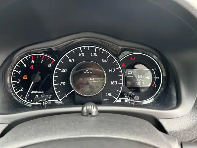 日産 ノート X DIG－S 愛媛県 2018(平30)年 0.4万km スーパーブラック 純正7型ナビ(AM/FM/CD/BT/フルセグTV)/バックカメラ/ドライブレコーダー/アイドリングストップ/エマージェンシーブレーキ/LEDヘッドライト/車線逸脱防止装置/ステアリングリモコン/電格ミラー/ETC/オートライト/シガーソケット/純正ホイールキャップ/現状サマー(鉄)(185/70/R14)/BRIDGESTONE EcoPia NH200