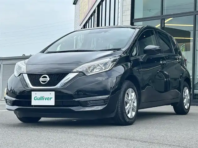 日産 ノート X DIG－S 愛媛県 2018(平30)年 0.4万km スーパーブラック 純正7型ナビ(AM/FM/CD/BT/フルセグTV)/バックカメラ/ドライブレコーダー/アイドリングストップ/エマージェンシーブレーキ/LEDヘッドライト/車線逸脱防止装置/ステアリングリモコン/電格ミラー/ETC/オートライト/シガーソケット/純正ホイールキャップ/現状サマー(鉄)(185/70/R14)/BRIDGESTONE EcoPia NH200