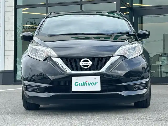 日産 ノート X DIG－S 愛媛県 2018(平30)年 0.4万km スーパーブラック 純正7型ナビ(AM/FM/CD/BT/フルセグTV)/バックカメラ/ドライブレコーダー/アイドリングストップ/エマージェンシーブレーキ/LEDヘッドライト/車線逸脱防止装置/ステアリングリモコン/電格ミラー/ETC/オートライト/シガーソケット/純正ホイールキャップ/現状サマー(鉄)(185/70/R14)/BRIDGESTONE EcoPia NH200