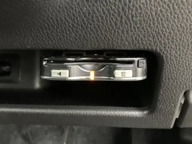 日産 デイズ ルークス ハイウェイスターX Gパッケージ 鳥取県 2017(平29)年 3.4万km ブラック 純正ナビ/フルセグ/CD/DVD/BT/アラウンドビューカメラ/ETC/前後ドライブレコーダー/両側パワースライドドア/エマージェンシーブレーキ/LEDヘットライト/純正15インチアルミホイール/プッシュエンジンスタート/ルーフサーキュレーター/リヤロールサンシェード/スマートキー×２/アイドリングストップ/純正フロアマット/ドアバイザー