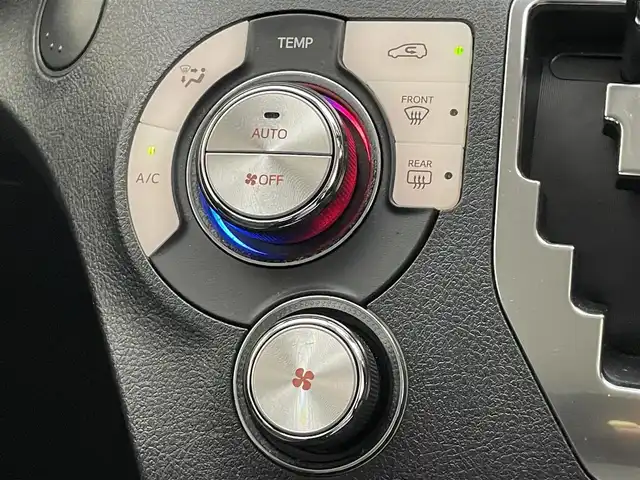 トヨタ シエンタ ハイブリッド G クエロ 愛知県 2018(平30)年 8.4万km クールボルドーガラスフレーク アルパインナビ　フルセグＴＶ　Ｂｌｕｅｔｏｏｔｈ　バックカメラ　両側パワースライドドア　ＥＴＣ　ハーフレザーシート　セーフティセンス　衝突軽減装置　車線逸脱　ＬＥＤヘッドライト　フォグランプ　禁煙車