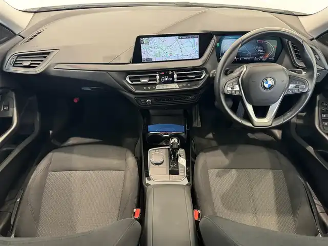 ＢＭＷ ＢＭＷ ２１８ｄ グランクーペ プレイ EDジョイ+ 熊本県 2021(令3)年 0.1万km未満 ミネラルホワイト 純正HDDナビ（AppleCarPlay、Bluetooth、USB）/バックカメラ/パワーシート/コーナーセンサー/純正17インチアルミホイール/LEDヘッドライト/ワイヤレス充電/前後ドライブレコーダー
