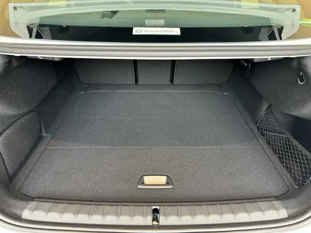 ＢＭＷ ＢＭＷ ２１８ｄ グランクーペ プレイ EDジョイ+ 熊本県 2021(令3)年 0.1万km未満 ミネラルホワイト 純正HDDナビ（AppleCarPlay、Bluetooth、USB）/バックカメラ/パワーシート/コーナーセンサー/純正17インチアルミホイール/LEDヘッドライト/ワイヤレス充電/前後ドライブレコーダー