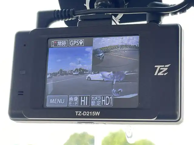 ダイハツ ムーヴ キャンバス G メイクアップ SA Ⅲ 佐賀県 2018(平30)年 2.7万km パールホワイトⅢ/ライトローズマイカメタリックⅡ 2トーン 純正9型ナビゲーション「NSZN-X68D」/・AM/FM/BT/CD/DVD/フルセグ//・バックカメラ/両側パワースライドドア/ドアバイザー/LEDヘッドライト/・オートマチックハイビーム/前後ドライブレコーダー/純正フロアマット/スマートキー/・スペアキー1本/ETC/スマートアシスト/・衝突回避支援ブレーキ機能（対車両・対歩行者）/・誤発進抑制制御機能（前方・後方）/・車線逸脱警報機能/・先行車発進お知らせ機能/・デュアルSRSエアバッグ（運転席・助手席）/・サイドエアバッグ（グレードにより）/・ABS（アンチロック・ブレーキ・システム）/・EBD（電子制動力配分装置）/・VSC（車両安定制御システム）/・TRC（トラクションコントロール）/・ヒルホールドシステム（坂道発進補助）