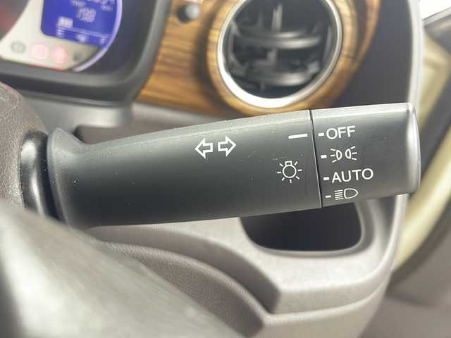 ホンダ Ｎ ＯＮＥ セレクト 三重県 2019(令1)年 4.3万km プレミアムアイボリーパールⅡ 禁煙車/ＫＥＮＷＯＯＤ７インチＳＤナビ/・Ｂｌｕｅｔｏｏｔｈ・フルセグ・ＣＤ／ＤＶＤ・ＳＤ/バックカメラ/ＣＴＢＡ/ＵＳＢ充電/ハーフレザーシート/前席シートヒーター/ビルドインＥＴＣ/ＡＵＴＯライト/電動格納ミラー/ドアバイザー/サイドカーテンエアバッグ