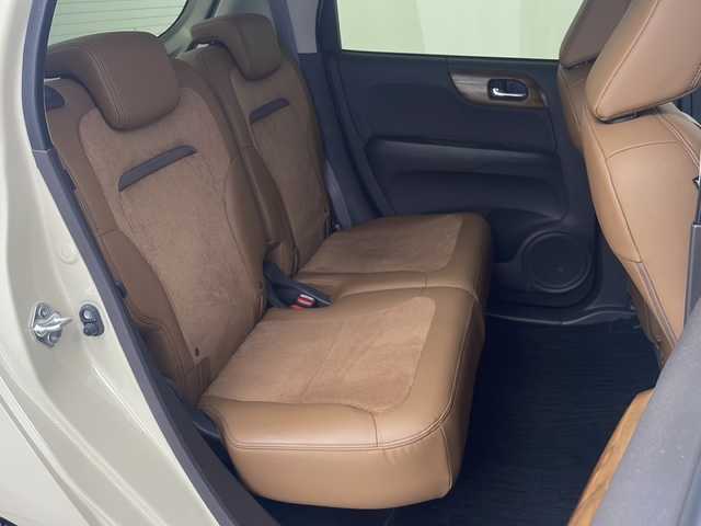 ホンダ Ｎ ＯＮＥ セレクト 三重県 2019(令1)年 4.3万km プレミアムアイボリーパールⅡ 禁煙車/ＫＥＮＷＯＯＤ７インチＳＤナビ/・Ｂｌｕｅｔｏｏｔｈ・フルセグ・ＣＤ／ＤＶＤ・ＳＤ/バックカメラ/ＣＴＢＡ/ＵＳＢ充電/ハーフレザーシート/前席シートヒーター/ビルドインＥＴＣ/ＡＵＴＯライト/電動格納ミラー/ドアバイザー/サイドカーテンエアバッグ