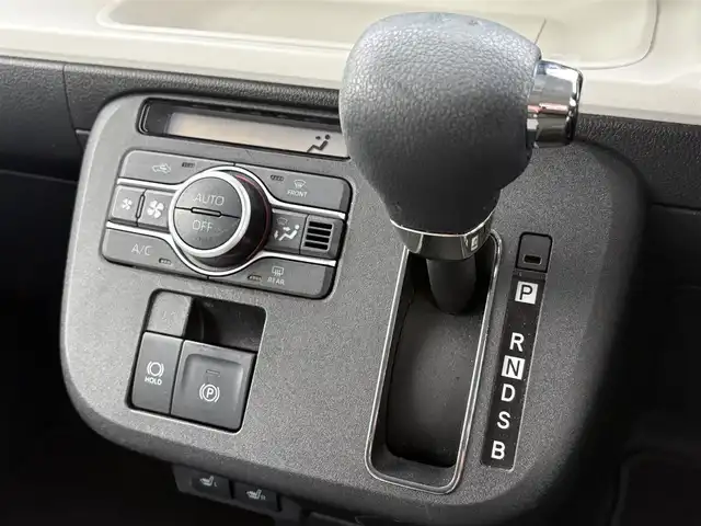 ダイハツ ムーヴ キャンバス ストライプス G 徳島県 2022(令4)年 1.2万km シャイニングホワイトパール/アプリコットピンクメタリック 純正ナビ　NMZK-W72D/（AM/FM/BT/TV/DISC/iPod）/フルセグテレビ/バックカメラ/純正前後ドライブレコーダー/前席シートヒーター/電動パーキング/両側パワースライドドア/ホットカップホルダー/ブレーキホールド機能/ドアバイザー/純正フロアマット/プッシュスタート/スマートキー/衝突被害軽減システム/LEDヘッドライト
