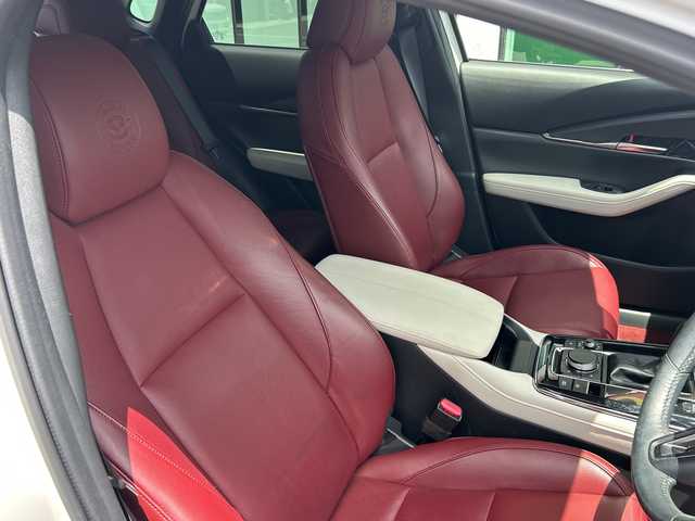 マツダ ＣＸ－３０ XD 100周年特別記念車 和歌山県 2020(令2)年 2.1万km スノーフレイクホワイトパールマイカ 純正10.25インチナビ/フルセグTV/360°ビューモニター/BOSEプレミアムサウンド/(BT/CD/DVD/HDMI)/衝突軽減ブレーキ/レーダークルーズコントロール/ブラインドスポットモニター/ヘッドアップディスプレイ/前後コーナーセンサー/横滑り防止装置/前後ドライブレコーダー/ビルトインETC/パワーシート/パワーバックドア/シートヒーター/ステアリングヒーター/LEDヘッドライト/オートライト/オートマチックハイビーム