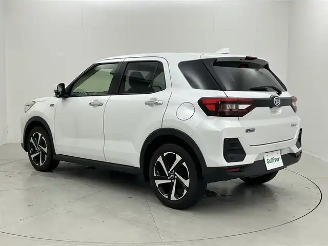 ダイハツ ロッキー プレミアム G HEV 茨城県 2022(令4)年 3万km シャイニングホワイトパール 社外ナビ/バックカメラ/フルセグ/衝突被害軽減ブレーキ/車線逸脱抑制装置/レーダークルーズコントロール/オートマチックハイビーム/クリアランスソナー/ETC/シートヒーター/純正17インチAW/LEDヘッドライト/スマートキー