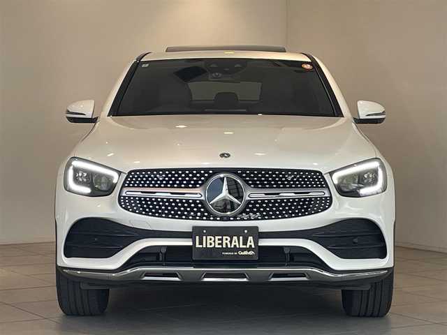 メルセデス・ベンツ ＧＬＣ２２０ d 4マチック クーペ AMGライン 愛知県 2020(令2)年 5.7万km ダイヤモンドホワイト サンルーフ　/ＭＢＵＸ　/３６０度カメラ　/Ｂｌｕｅｔｏｏｔｈ　/フルセグＴＶ　/ハーフレザー　/ＡＣＣ　/ＬＫＡ　/ＬＤＷ　/ＢＳＭ　/アンビエントライト　/パワーバックドア　/ＬＥＤヘッドライト　/ＥＴＣ２．０/プッシュスタート/アイドリングストップ/ウィンカーミラー