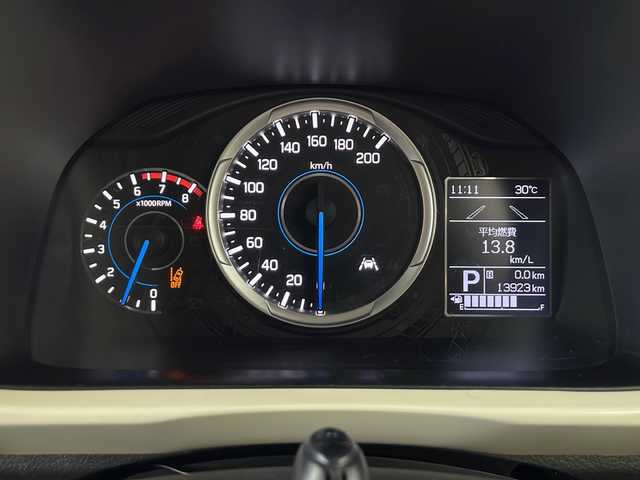 スズキ クロスビー HYBRID MV 秋田県 2024(令6)年 1.4万km キャラバンアイボリーパールメタリック/ホワイト 2トーンルーフ 4WD/社外ナビ/(FM/AM/Bluetooth/ワンセグ/CD/DVD)/バックカメラ/ターボ/クルーズコントロール/横滑り防止装置/レーンキープアシスト/コーナーセンサー/衝突軽減装置/アイドリングストップ/ダウンヒルアシスト/ETC/ステアリングリモコン/パドルシフト/D/N席シートヒーター/ドアミラーヒータ/オートライト/オートハイビーム/ヘッドライトレベライザー/純正アルミホイール/社外フロアマット/電動格納ミラー/スマートキー/プッシュスタート