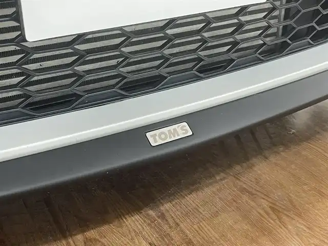 トヨタ ＧＲヤリス RC 道央・札幌 2021(令3)年 3.9万km プラチナホワイトパールマイカ 4WD/6速MT/TOM’sフルエアロ/ENKEI 18インチAW/HKS製マフラー/HKSエアクリーナー/社外メモリナビ/・フルセグTV/CD/DVD/BT/SD/USB/バックカメラ/社外前後ドライブレコーダー/社外レーダー/横滑り防止装置/アイドリングストップ/ステアリングリモコン/オートライト/LEDヘッドライト/フォグライト/ウインカーミラー/純正フロアマット/純正ドアバイザー