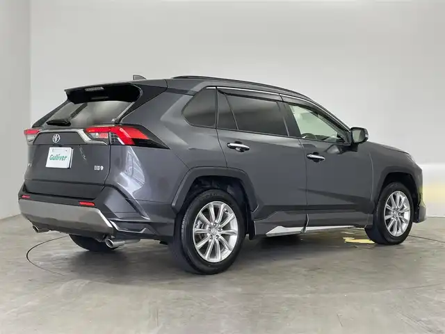 トヨタ ＲＡＶ４ ハイブリッドG 埼玉県 2023(令5)年 2.8万km グレーメタリック 純正10.5インチメモリナビ/ フルセグTV Bluetooth/パノラミックビューモニター/プリクラッシュセーフティ/レーンディパーチャーアラート/レーダークルーズコントロール/ブラインドスポットモニター/クリアランスソナー/パーキングサポートブレーキ/シートヒーター/ベンチレーション/ステアリングヒーター/パワーバックドア/ドライブレコーダー/LEDオートライト/オートハイビーム /スマートキー/ETC2.0