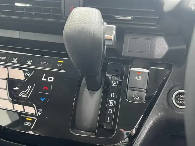 日産 ルークス HWS X プロパイロットED 滋賀県 2020(令2)年 5.4万km ブラック 純正９インチナビ/(CD/DVD/AUX/フルセグ/Bluetooth)/全方位カメラ/両側電動ドア/ＥＴＣ/ドライブレコーダー/LEDヘッドライト/オートライト/オートハイビーム/アイドリングストップ/クリアランスソナー/横滑り防止装置/衝突軽減システム/電子パーキング/オートホールドブレーキ/プッシュスタート/スマートキー