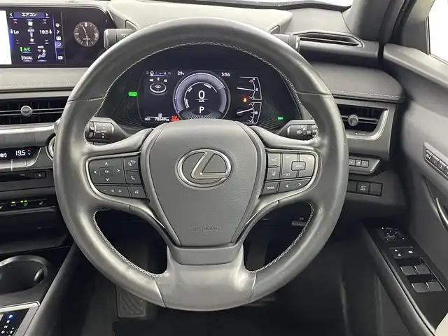 レクサス ＵＸ 250h バージョンL 福島県 2020(令2)年 7.9万km グラファイトブラックガラスフレーク ４WD /純正ナビ/（ＡＭ／ＦＭ／ＢＴ／ＣＤ／ＤＶＤ／ＵＳＢ／ＡＵＸ／ミラキャスト）/ホワイトレザーシート/サンルーフ　/全方位カメラ/パワーバックドア　/シートヒーター＆ベンチレーション/ハンドルヒーター/純正アルミホイール