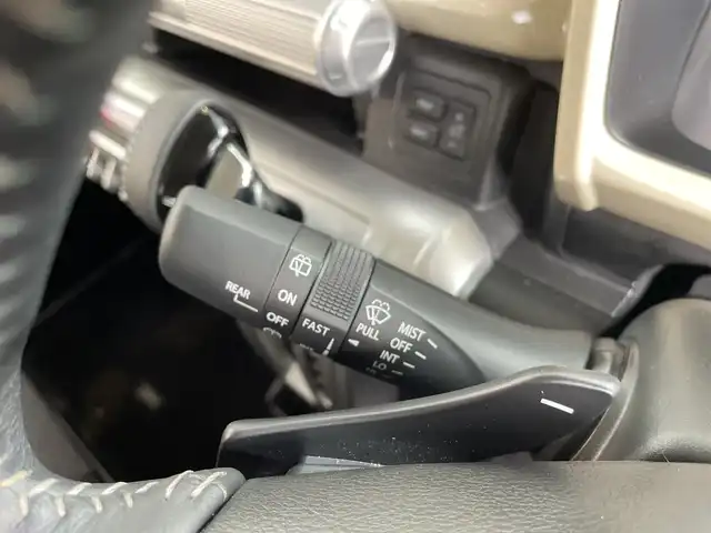 スズキ クロスビー HYBRID MZ 愛知県 2024(令6)年 1.5万km キャラバンアイボリーパールメタリック/ホワイト 2トーンルーフ ・純正SDナビ/＜フルセグ/BT/CD/DVD＞/・全方位モニター/・レーダークルーズコントロール/・パドルシフト/・ETC/・シートヒーター/・アイドリングストップ/・レーンアシスト/・横滑り防止装置/・盗難防止装置/・衝突被害軽減システム /・前後コーナーセンサー/・オートライト/・オートマチックハイビーム/・ステアリングスイッチ/・SRSエアバッグ（運転席/助手席/サイド/カーテン）/・純正１６インチアルミホイール/・LEDヘッドランプ
