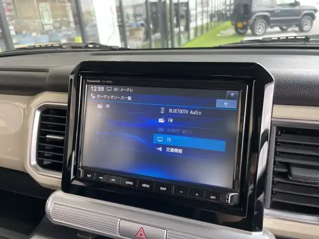 スズキ クロスビー HYBRID MZ 愛知県 2024(令6)年 1.5万km キャラバンアイボリーパールメタリック/ホワイト 2トーンルーフ ・純正SDナビ/＜フルセグ/BT/CD/DVD＞/・全方位モニター/・レーダークルーズコントロール/・パドルシフト/・ETC/・シートヒーター/・アイドリングストップ/・レーンアシスト/・横滑り防止装置/・盗難防止装置/・衝突被害軽減システム /・前後コーナーセンサー/・オートライト/・オートマチックハイビーム/・ステアリングスイッチ/・SRSエアバッグ（運転席/助手席/サイド/カーテン）/・純正１６インチアルミホイール/・LEDヘッドランプ