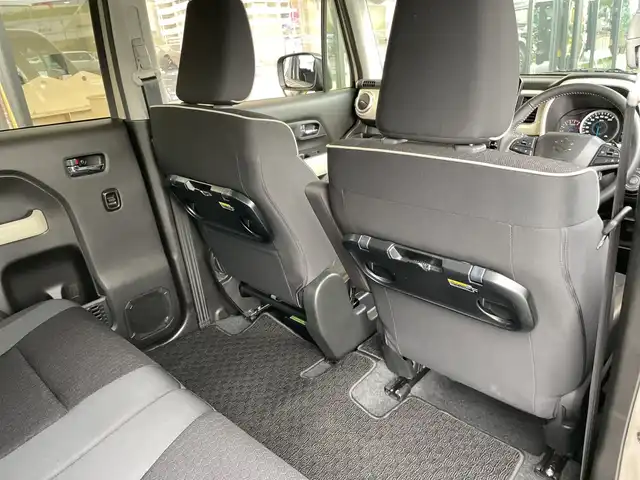 スズキ クロスビー HYBRID MZ 愛知県 2024(令6)年 1.5万km キャラバンアイボリーパールメタリック/ホワイト 2トーンルーフ ・純正SDナビ/＜フルセグ/BT/CD/DVD＞/・全方位モニター/・レーダークルーズコントロール/・パドルシフト/・ETC/・シートヒーター/・アイドリングストップ/・レーンアシスト/・横滑り防止装置/・盗難防止装置/・衝突被害軽減システム /・前後コーナーセンサー/・オートライト/・オートマチックハイビーム/・ステアリングスイッチ/・SRSエアバッグ（運転席/助手席/サイド/カーテン）/・純正１６インチアルミホイール/・LEDヘッドランプ