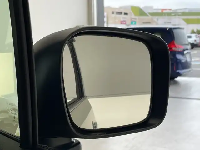 スズキ クロスビー HYBRID MZ 愛知県 2024(令6)年 1.5万km キャラバンアイボリーパールメタリック/ホワイト 2トーンルーフ ・純正SDナビ/＜フルセグ/BT/CD/DVD＞/・全方位モニター/・レーダークルーズコントロール/・パドルシフト/・ETC/・シートヒーター/・アイドリングストップ/・レーンアシスト/・横滑り防止装置/・盗難防止装置/・衝突被害軽減システム /・前後コーナーセンサー/・オートライト/・オートマチックハイビーム/・ステアリングスイッチ/・SRSエアバッグ（運転席/助手席/サイド/カーテン）/・純正１６インチアルミホイール/・LEDヘッドランプ