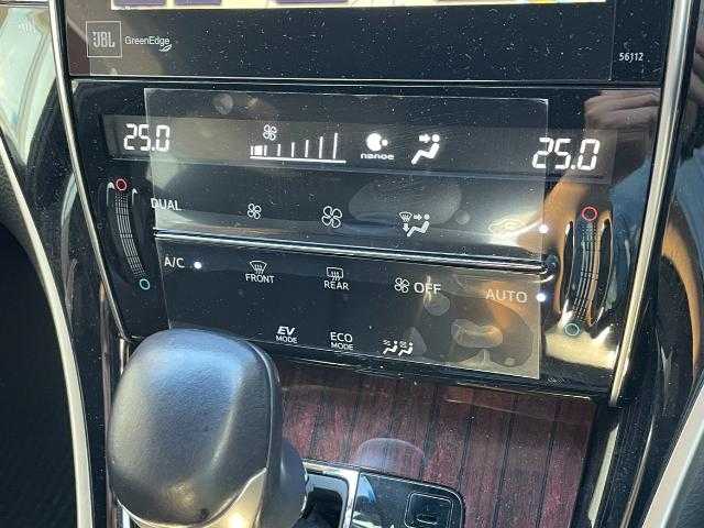 トヨタ ハリアー ハイブリッド プレミアム アドバンスドP 岩手県 2014(平26)年 5.7万km スパークリングブラックパールクリスタルシャイン 純正ナビ　Ｂｌｕｅｔｏｏｔｈ／ＣＤ／ＤＶＤ／フルセグＴＶ　/バックカメラ　/アラウンドビューモニター　/置くだけ充電　/レーダークルーズコントロール　/パワーバックドア　/ＪＢＬサウンド　/４ＷＤ　/前方ドラレコ/GPSレーダー/レーンキープアシスト/運転席パワーシート