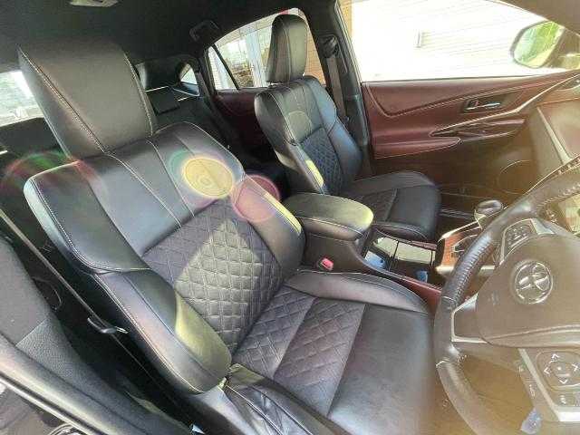 トヨタ ハリアー ハイブリッド プレミアム アドバンスドP 岩手県 2014(平26)年 5.7万km スパークリングブラックパールクリスタルシャイン 純正ナビ　Ｂｌｕｅｔｏｏｔｈ／ＣＤ／ＤＶＤ／フルセグＴＶ　/バックカメラ　/アラウンドビューモニター　/置くだけ充電　/レーダークルーズコントロール　/パワーバックドア　/ＪＢＬサウンド　/４ＷＤ　/前方ドラレコ/GPSレーダー/レーンキープアシスト/運転席パワーシート