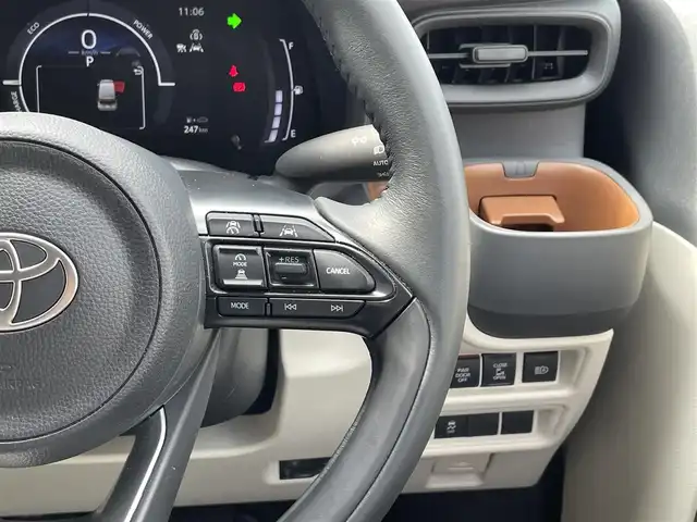 トヨタ シエンタ ハイブリッド Z 滋賀県 2024(令6)年 0.3万km プラチナホワイトパールマイカ 純正10.5インチナビ/【Bluetooth.フルセグTV】/全方位カメラ/衝突軽減ブレーキ/レーダークルーズコントロール/レーンキープアシスト/両側電動スライドドア/クリアランスソナー/前後ドライブレコーダー/ビルトインETC2.0/オートライト/オートハイビーム/LEDヘッドライト/ブラインドスポットモニター/スマートキー/スペアキー