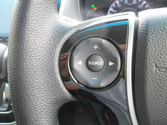 ホンダ オデッセイ G エアロパッケージ 千葉県 2015(平27)年 6万km ホワイトオーキッドパール ワンオーナー保証書/取説/アイドリングストップ/純正8インチプレミアムインターナビ/CD/DVD/SD/BT/フルセグTV/バックカメラ　フロントコーナーセンサー/純正後席フリップダウンモニター/両側パワースライドドア/HIDヘッドライト/LEDフォグランプ/クルーズコントロール/ウッドパネル/D席シートリフト/純正17インチAW/純正ビルトインETC