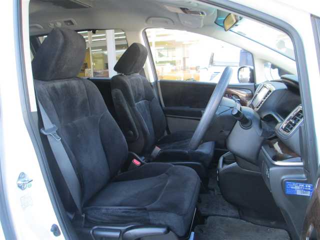 ホンダ オデッセイ G エアロパッケージ 千葉県 2015(平27)年 6万km ホワイトオーキッドパール ワンオーナー/純正8インチプレミアムインターナビ/バックカメラ/オーディオ【CD/DVD/SD/フルセグTV】/純正フリップダウンモニター/両側パワースライドドア/LEDヘッドライト&LEDフォグ/純正17インチアルミホイール/ウィンカードアミラー/2列目プレミアムクレイドシート/LEDアウターウエルカムライト/クルーズコントロール/コンフォートビューパッケージ/純正ビルトインETC/記録簿29.30.R1.3.4.6.7年度ホンダ有。