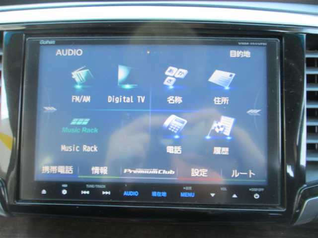 ホンダ オデッセイ G エアロパッケージ 千葉県 2015(平27)年 6万km ホワイトオーキッドパール ワンオーナー/純正8インチプレミアムインターナビ/バックカメラ/オーディオ【CD/DVD/SD/フルセグTV】/純正フリップダウンモニター/両側パワースライドドア/LEDヘッドライト&LEDフォグ/純正17インチアルミホイール/ウィンカードアミラー/2列目プレミアムクレイドシート/LEDアウターウエルカムライト/クルーズコントロール/コンフォートビューパッケージ/純正ビルトインETC/記録簿29.30.R1.3.4.6.7年度ホンダ有。