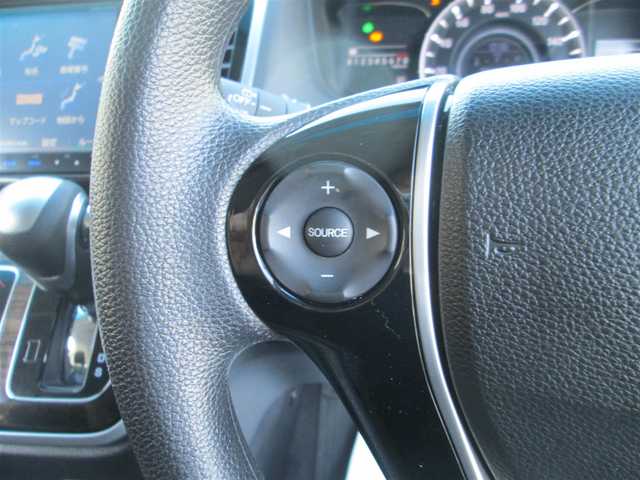 ホンダ オデッセイ G エアロパッケージ 千葉県 2015(平27)年 6万km ホワイトオーキッドパール ワンオーナー/純正8インチプレミアムインターナビ/バックカメラ/オーディオ【CD/DVD/SD/フルセグTV】/純正フリップダウンモニター/両側パワースライドドア/LEDヘッドライト&LEDフォグ/純正17インチアルミホイール/ウィンカードアミラー/2列目プレミアムクレイドシート/LEDアウターウエルカムライト/クルーズコントロール/コンフォートビューパッケージ/純正ビルトインETC/記録簿29.30.R1.3.4.6.7年度ホンダ有。