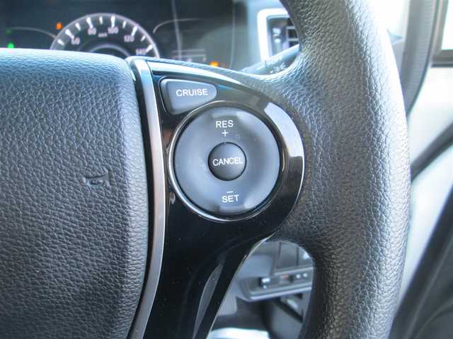 ホンダ オデッセイ G エアロパッケージ 千葉県 2015(平27)年 6万km ホワイトオーキッドパール ワンオーナー/純正8インチプレミアムインターナビ/バックカメラ/オーディオ【CD/DVD/SD/フルセグTV】/純正フリップダウンモニター/両側パワースライドドア/LEDヘッドライト&LEDフォグ/純正17インチアルミホイール/ウィンカードアミラー/2列目プレミアムクレイドシート/LEDアウターウエルカムライト/クルーズコントロール/コンフォートビューパッケージ/純正ビルトインETC/記録簿29.30.R1.3.4.6.7年度ホンダ有。