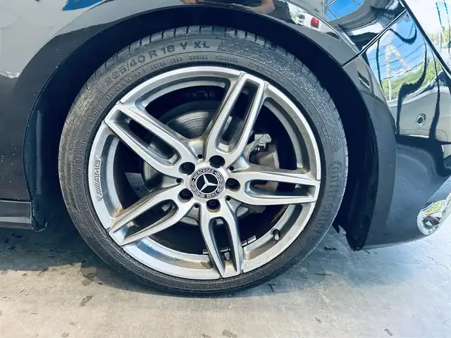 メルセデス・ベンツ ＣＬＡ１８０ Sブレイク AMG スタイル 大阪府 2018(平30)年 2.8万km コスモスブラック レーダーセーフティP/純正ナビ/TV/バックカメラ/applecarplay/ACC/ブラインドスポット/純正18インチAW/LEDヘッドライト/電動リアゲート/クリアランスソナー/パドルシフト/ハーフレザー/シートヒーター/ETC/ドラレコ/スマートイー