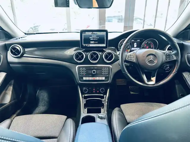メルセデス・ベンツ ＣＬＡ１８０ Sブレイク AMG スタイル 大阪府 2018(平30)年 2.8万km コスモスブラック レーダーセーフティP/純正ナビ/TV/バックカメラ/applecarplay/ACC/ブラインドスポット/純正18インチAW/LEDヘッドライト/電動リアゲート/クリアランスソナー/パドルシフト/ハーフレザー/シートヒーター/ETC/ドラレコ/スマートイー