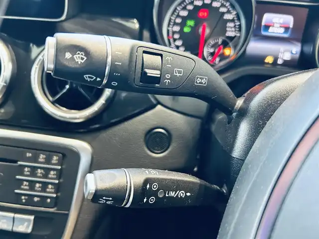 メルセデス・ベンツ ＣＬＡ１８０ Sブレイク AMG スタイル 大阪府 2018(平30)年 2.8万km コスモスブラック レーダーセーフティP/純正ナビ/TV/バックカメラ/applecarplay/ACC/ブラインドスポット/純正18インチAW/LEDヘッドライト/電動リアゲート/クリアランスソナー/パドルシフト/ハーフレザー/シートヒーター/ETC/ドラレコ/スマートイー