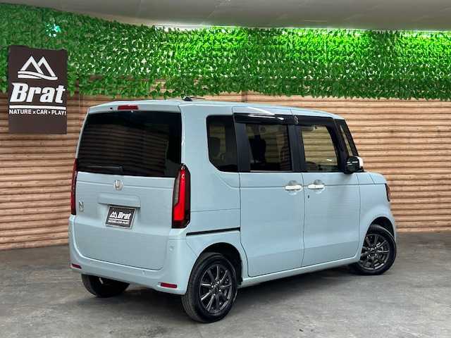 ホンダ Ｎ ＢＯＸ ファッションスタイル 道央・札幌 2024(令6)年 0.8万km フィヨルドミストパール 【2510016333】/４ＷＤ　/衝突軽減ブレーキ　/両側電動スライドドア　/レーダークルーズ　/社外１４インチアルミホイール　/前席シートヒーター　/ステアリングスイッチ　/コーナーセンサー　/バックカメラ　/ＬＥＤヘッドライト