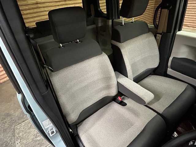 ホンダ Ｎ ＢＯＸ ファッションスタイル 道央・札幌 2024(令6)年 0.8万km フィヨルドミストパール 【2510016333】/４ＷＤ　/衝突軽減ブレーキ　/両側電動スライドドア　/レーダークルーズ　/社外１４インチアルミホイール　/前席シートヒーター　/ステアリングスイッチ　/コーナーセンサー　/バックカメラ　/ＬＥＤヘッドライト