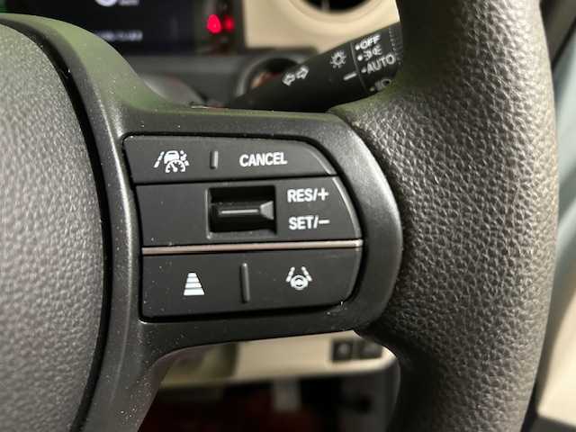 ホンダ Ｎ ＢＯＸ ファッションスタイル 道央・札幌 2024(令6)年 0.8万km フィヨルドミストパール 【2510016333】/４ＷＤ　/衝突軽減ブレーキ　/両側電動スライドドア　/レーダークルーズ　/社外１４インチアルミホイール　/前席シートヒーター　/ステアリングスイッチ　/コーナーセンサー　/バックカメラ　/ＬＥＤヘッドライト