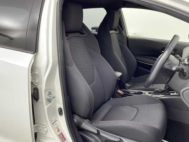 トヨタ カローラ スポーツ ハイブリッドG Z 宮城県 2019(平31)年 6.3万km ホワイトパールクリスタルシャイン 禁煙車/モデリスタエアロ（FR）/トヨタセーフティーセンス/・プリクラッシュセーフティーシステム/・レーントレーシングアシスト/・オートマチックハイビーム/・リアクロストラフィックアラート/・ロードサインアシスト/・クリアランスソナー/ブラインドスポットモニター/レーダークルーズコントロール/純正7インチナビ/・BT.CD.DVD.SD.AM.FM/バックカメラ/ビルトインETC/純正ドラレコ（F）/電動パーキングブレーキ/オートホールド/革巻きステアリング/ステアリングスイッチ/プッシュスタート/スマートキー/純正フロアマット/純正18インチアルミホイール/LEDヘッドライト/LEDフォグランプ/横滑り防止機能