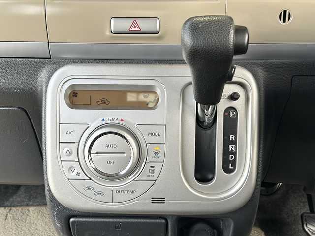 スズキ ラパン 10thアニバーサリーリミテッド 静岡県 2012(平24)年 9.5万km メロウブロンズパールメタリック ナビ/・ラジオ/フルセグTV/・CD/DVD/USB/SD/内蔵メモリ/主要装備/・ＥＴＣ　/・シートヒーター　/・純正フロアマット　/・純正アルミホイール　/・プッシュスタート　/・スマートキー　/・盗難防止装置　/・スペアキー　/・パワーステアリング　/・パワーウィンド　Ｕ/・USB入力端子　/・ハロゲンヘッドライト