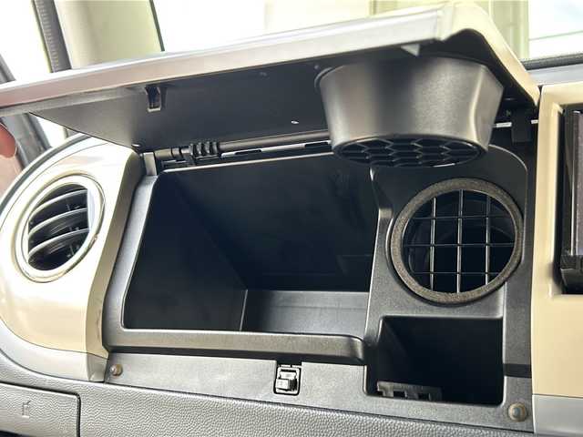 スズキ ラパン 10thアニバーサリーリミテッド 静岡県 2012(平24)年 9.5万km メロウブロンズパールメタリック ナビ/・ラジオ/フルセグTV/・CD/DVD/USB/SD/内蔵メモリ/主要装備/・ＥＴＣ　/・シートヒーター　/・純正フロアマット　/・純正アルミホイール　/・プッシュスタート　/・スマートキー　/・盗難防止装置　/・スペアキー　/・パワーステアリング　/・パワーウィンド　Ｕ/・USB入力端子　/・ハロゲンヘッドライト