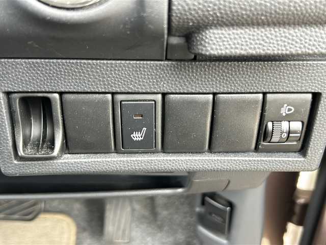 スズキ ラパン 10thアニバーサリーリミテッド 静岡県 2012(平24)年 9.5万km メロウブロンズパールメタリック ナビ/・ラジオ/フルセグTV/・CD/DVD/USB/SD/内蔵メモリ/主要装備/・ＥＴＣ　/・シートヒーター　/・純正フロアマット　/・純正アルミホイール　/・プッシュスタート　/・スマートキー　/・盗難防止装置　/・スペアキー　/・パワーステアリング　/・パワーウィンド　Ｕ/・USB入力端子　/・ハロゲンヘッドライト