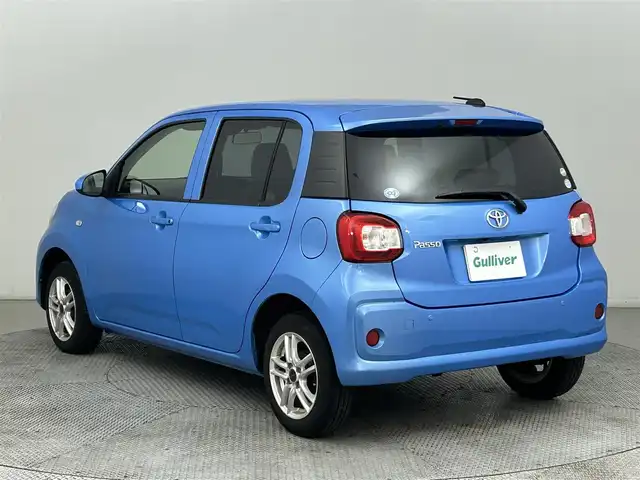 トヨタ パッソ X Lパッケージ S 道央・札幌 2017(平29)年 1.3万km ファインブルーマイカメタリック ・ワンオーナー/・４WD/・寒冷地仕様/・純正ナビ/・バックカメラ/・衝突軽減ブレーキ/・横滑り防止/・アイドリングストップ/・リヤコーナーセンサー/・ヘッドライトレベライザー/・ワイパーデアイサー/・フロントフォグライト/・プッシュスタート/・スマートキー/・ホイール付スタッドレス積込/・保証書/・取説