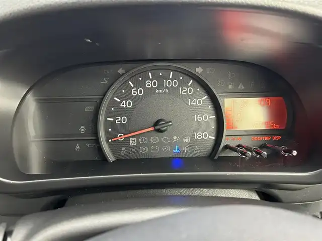 トヨタ パッソ X Lパッケージ S 道央・札幌 2017(平29)年 1.3万km ファインブルーマイカメタリック ・ワンオーナー/・４WD/・寒冷地仕様/・純正ナビ/・バックカメラ/・衝突軽減ブレーキ/・横滑り防止/・アイドリングストップ/・リヤコーナーセンサー/・ヘッドライトレベライザー/・ワイパーデアイサー/・フロントフォグライト/・プッシュスタート/・スマートキー/・ホイール付スタッドレス積込/・保証書/・取説