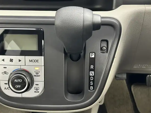 トヨタ パッソ X Lパッケージ S 道央・札幌 2017(平29)年 1.3万km ファインブルーマイカメタリック ・ワンオーナー/・４WD/・寒冷地仕様/・純正ナビ/・バックカメラ/・衝突軽減ブレーキ/・横滑り防止/・アイドリングストップ/・リヤコーナーセンサー/・ヘッドライトレベライザー/・ワイパーデアイサー/・フロントフォグライト/・プッシュスタート/・スマートキー/・ホイール付スタッドレス積込/・保証書/・取説