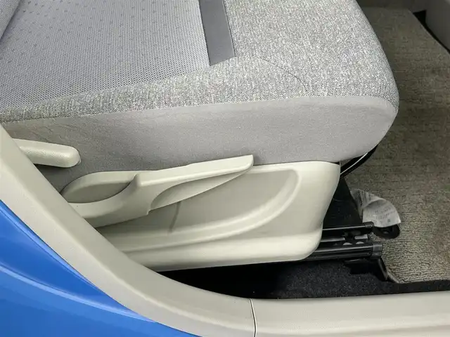 トヨタ パッソ X Lパッケージ S 道央・札幌 2017(平29)年 1.3万km ファインブルーマイカメタリック ・ワンオーナー/・４WD/・寒冷地仕様/・純正ナビ/・バックカメラ/・衝突軽減ブレーキ/・横滑り防止/・アイドリングストップ/・リヤコーナーセンサー/・ヘッドライトレベライザー/・ワイパーデアイサー/・フロントフォグライト/・プッシュスタート/・スマートキー/・ホイール付スタッドレス積込/・保証書/・取説