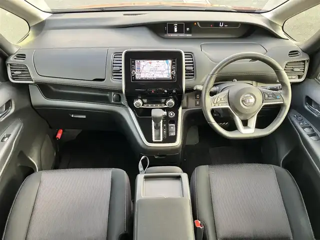 日産 セレナ ハイウェイスター 静岡県 2016(平28)年 6.9万km マルーンレッド 純正ナビ（CD/DVD/BT/フルセグ）/全方位カメラ/プロパイロット/エンジンスタートボタン/取扱説明書/パワーステアリング/パワーウィンドウ/パーキングアシスト/スマートキー/スペアキー1本/Wオートエアコン/レーダークルーズコントロール/純正後席モニター/USB入力端子/ETC/三列シート/ドライブレコーダー前後/ウォークスルー/純正フロアマット/布シート/両側パワースライドドア/純正アルミホイール/ABS/横滑り防止装置/コーナーセンサー前後/レーンキープアシスト/オートライト/LED/W+サイドエアバッグ/衝突軽減システム/デジタルインナーミラー