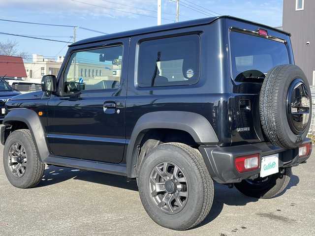 スズキ ジムニー シエラ JC 道東・釧路十勝 2024(令6)年 4.4万km ブルーイッシュブラックパール3 4WD/社外メモリナビ　/(AM/FM/フルセグTV/ＤＶＤ再生/Ｂｌｕｅｔｏｏｔｈ接続)　/前方ドライブレコーダー　/ＥＴＣ　/バックカメラ　/前席シートヒーター　/クルーズコントロール　/リアコーナーセンサー　/レーンアシスト　/デュアルセンサーブレーキサポート/横滑り防止装置/アイドリングストップ　/スマートキー/プッシュスタート/純正LEDヘッドライト/純正15インチアルミホイール/社外フロアマット