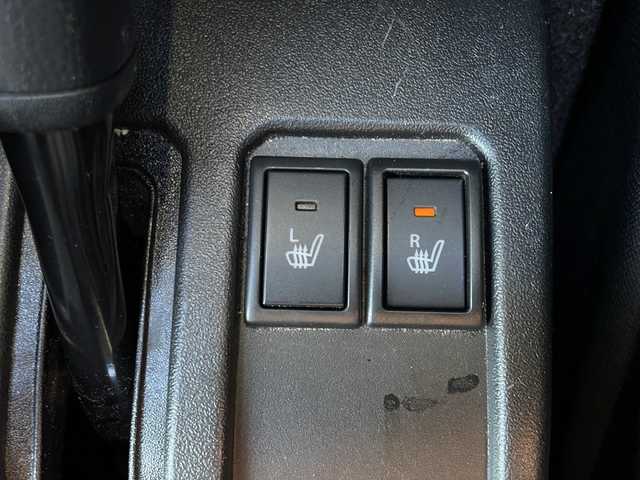 スズキ ジムニー シエラ JC 道東・釧路十勝 2024(令6)年 4.4万km ブルーイッシュブラックパール3 4WD/社外メモリナビ　/(AM/FM/フルセグTV/ＤＶＤ再生/Ｂｌｕｅｔｏｏｔｈ接続)　/前方ドライブレコーダー　/ＥＴＣ　/バックカメラ　/前席シートヒーター　/クルーズコントロール　/リアコーナーセンサー　/レーンアシスト　/デュアルセンサーブレーキサポート/横滑り防止装置/アイドリングストップ　/スマートキー/プッシュスタート/純正LEDヘッドライト/純正15インチアルミホイール/社外フロアマット