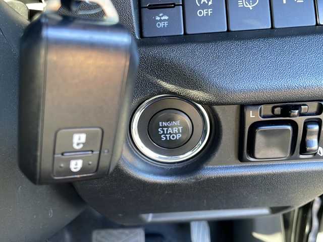 スズキ ジムニー シエラ JC 道東・釧路十勝 2024(令6)年 4.4万km ブルーイッシュブラックパール3 4WD/社外メモリナビ　/(AM/FM/フルセグTV/ＤＶＤ再生/Ｂｌｕｅｔｏｏｔｈ接続)　/前方ドライブレコーダー　/ＥＴＣ　/バックカメラ　/前席シートヒーター　/クルーズコントロール　/リアコーナーセンサー　/レーンアシスト　/デュアルセンサーブレーキサポート/横滑り防止装置/アイドリングストップ　/スマートキー/プッシュスタート/純正LEDヘッドライト/純正15インチアルミホイール/社外フロアマット